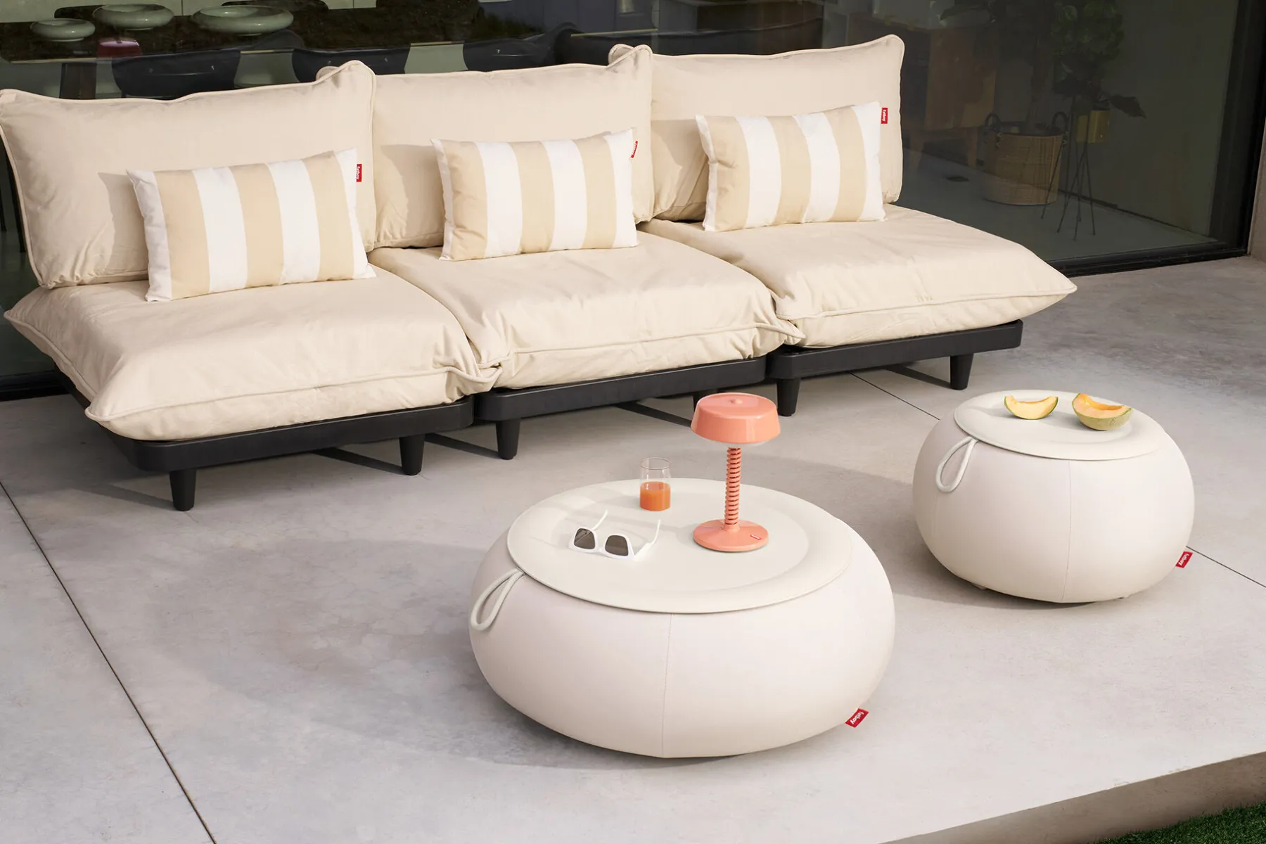 Fatboy Dumpty Outdoor Tables basses d'extérieur, gris, 78x78x21 cm