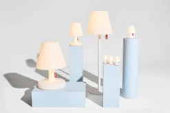 Fatboy Edison the Medium connect Une lampe iconique sur pied ou de table pour apporter une ambiance supplémentaire à vos espaces intérieurs et extérieurs., 32x51 cm