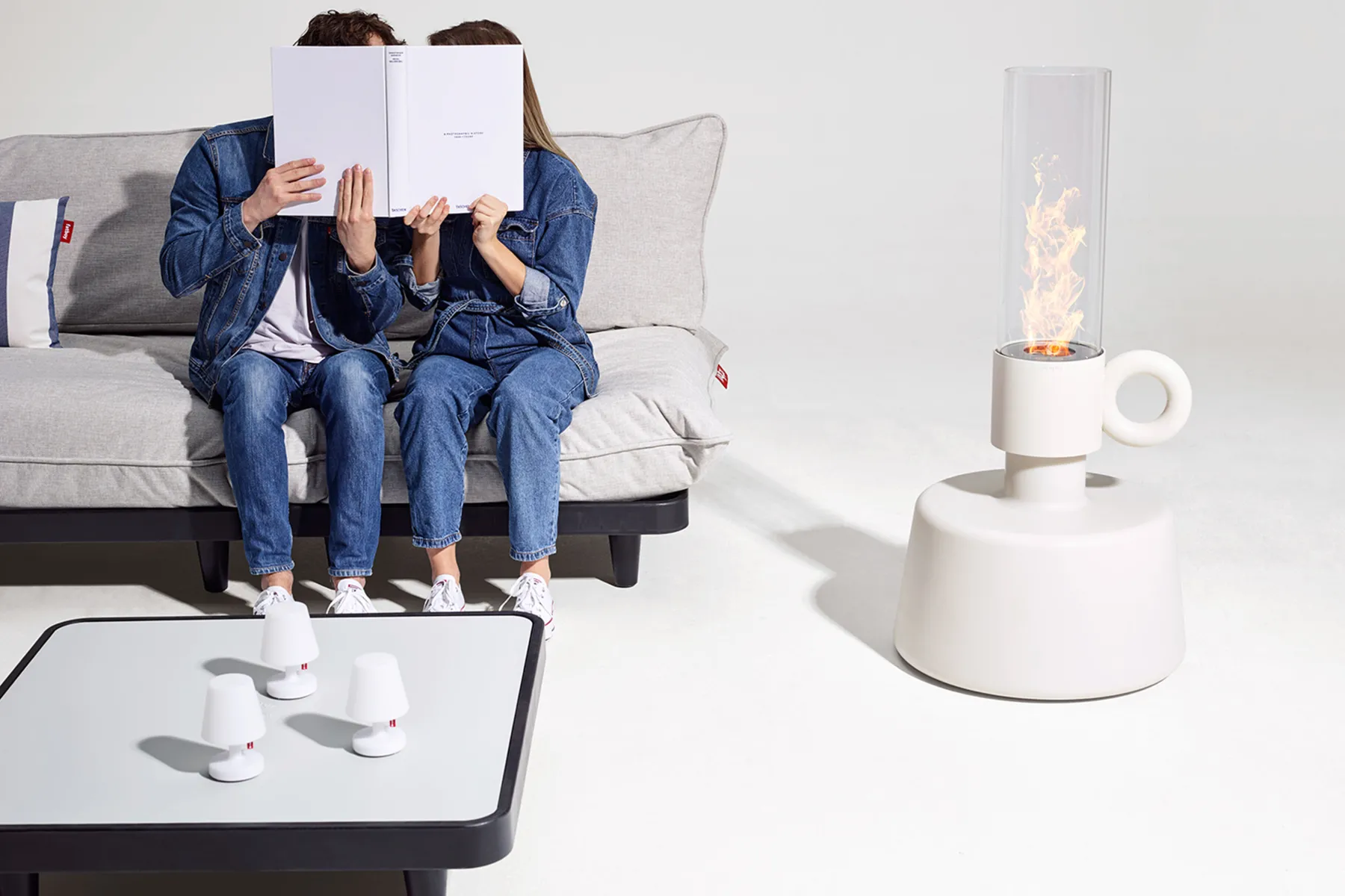 Fatboy Flamtastique Lampe à huile pour l’extérieur, blanc, 58.5x115.5 cm
