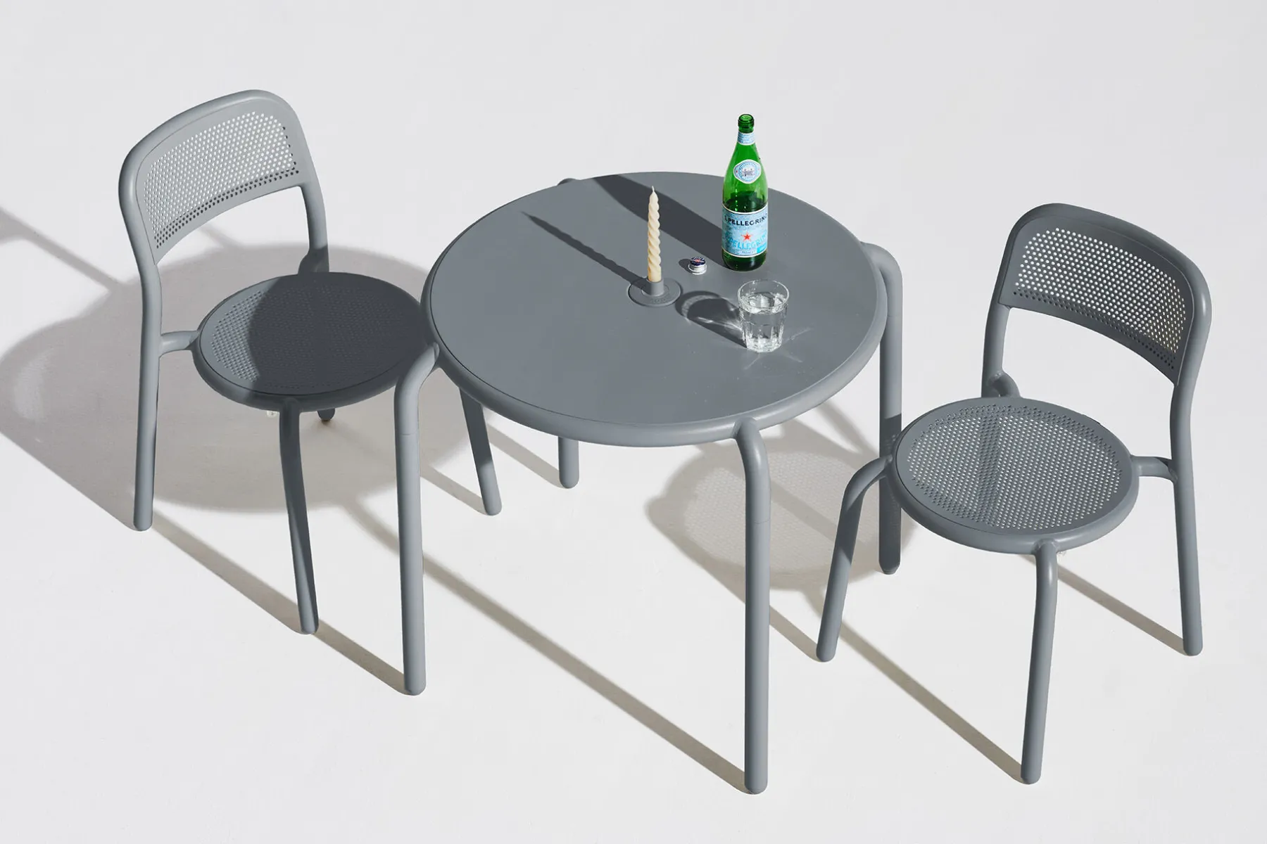 Fatboy Toní Bistreau Petite table de jardin, gris, 80x80x76 cm